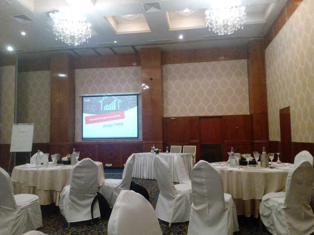 突尼斯摄政酒店主图