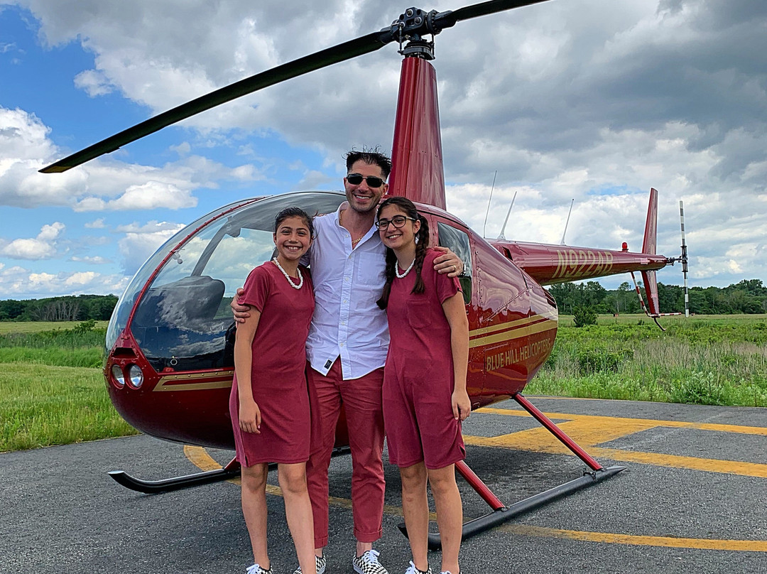 Blue Hill Helicopters景点图片