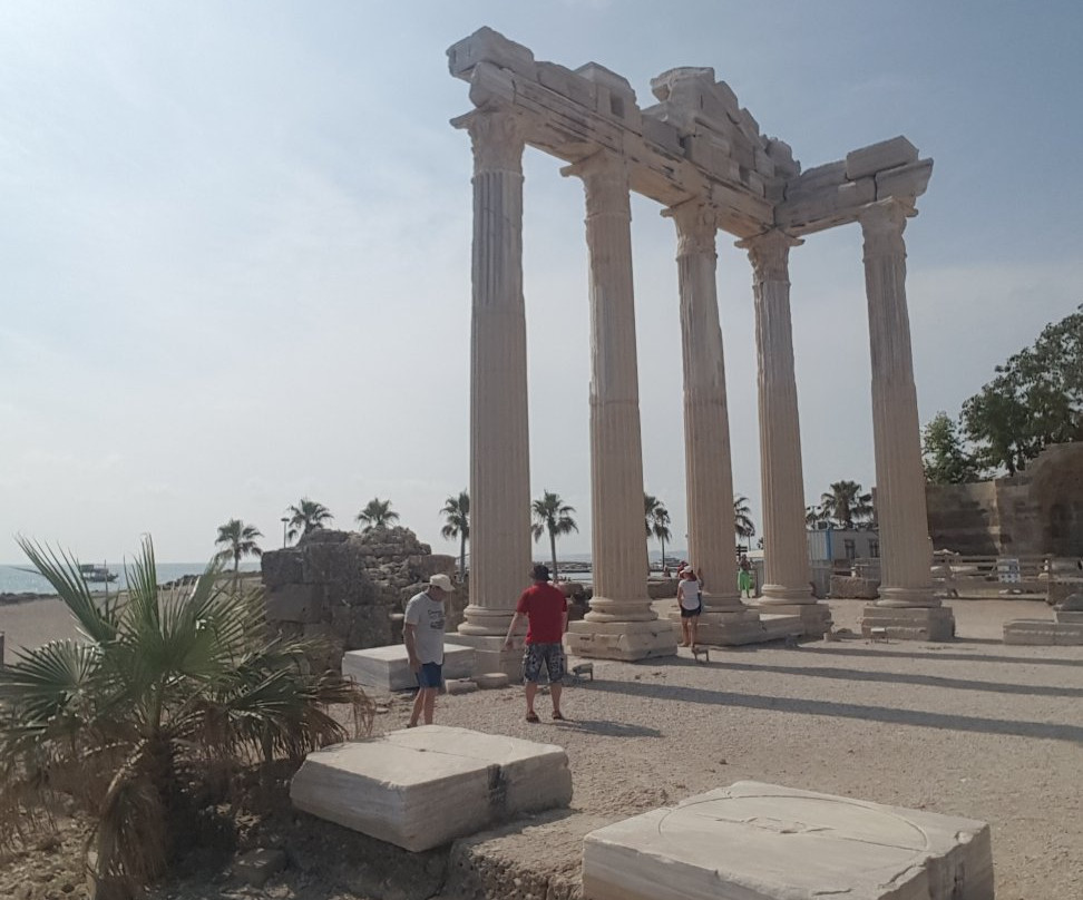 Apollon Temple景点图片