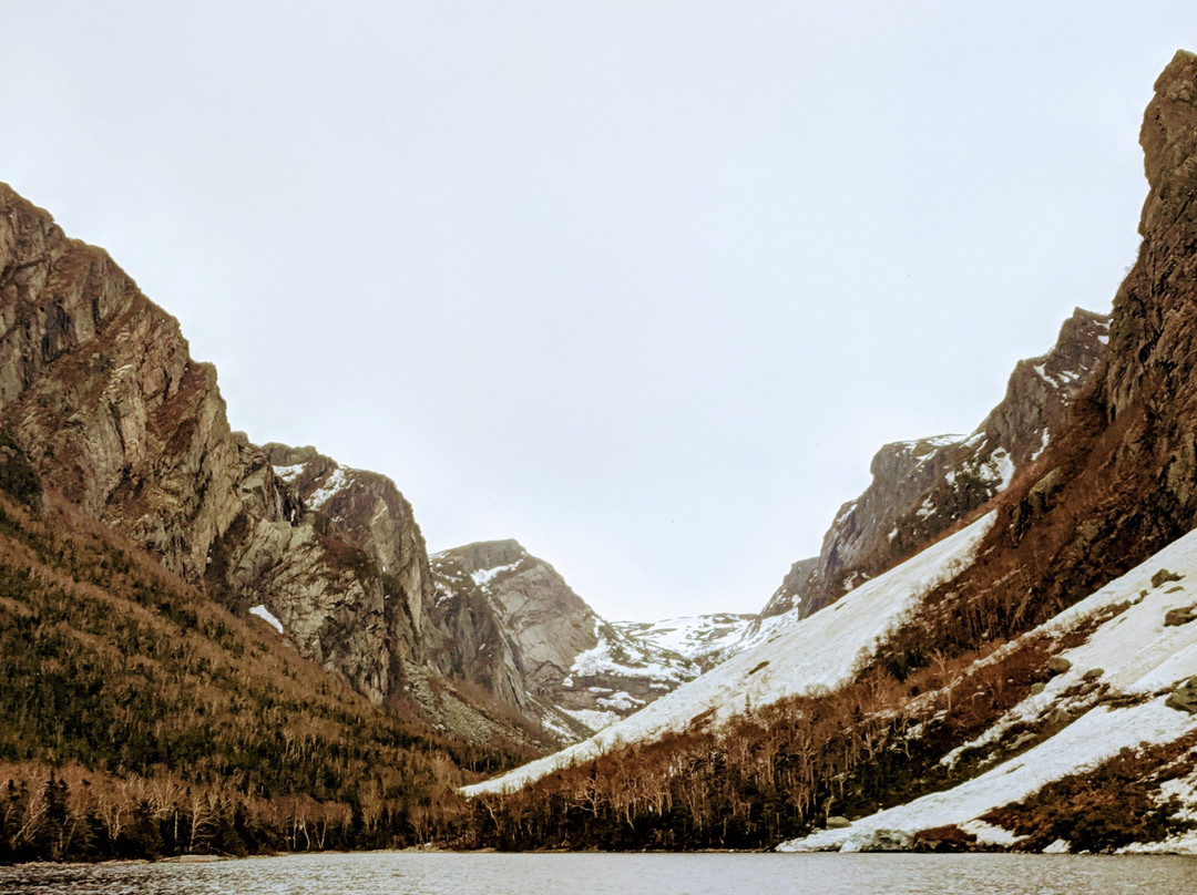 Western Brook Pond景点图片