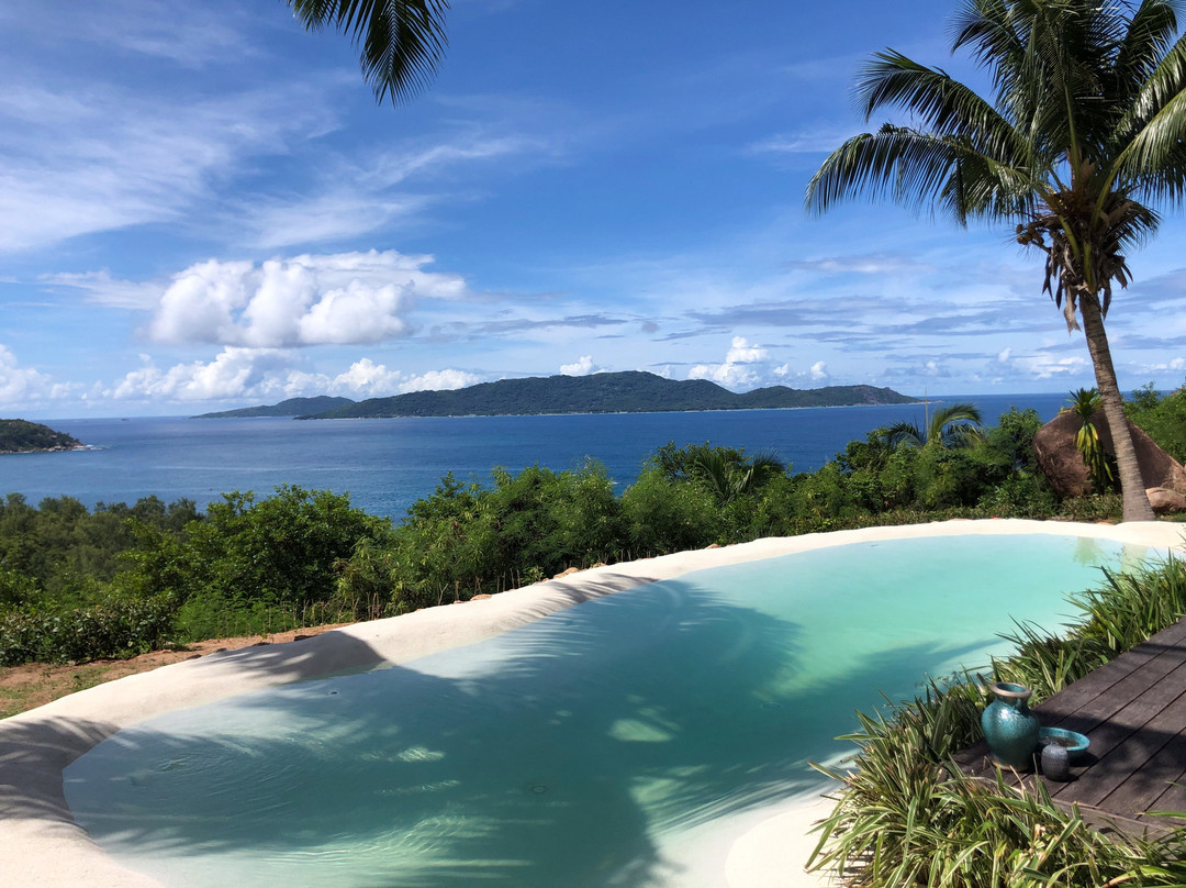 Château De Feuilles主图