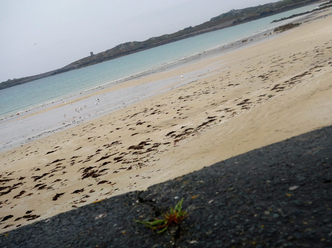 Vazon Bay-Castel必去景点