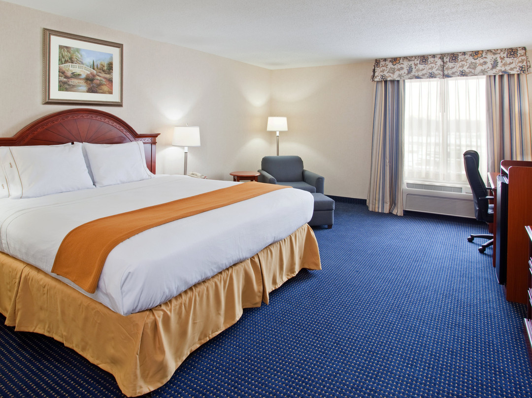 Holiday Inn Express & Suites Cleveland-richfield By IHG主图