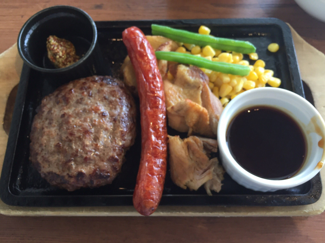 熟成ハンバーグ&ステーキ MEAT LAB