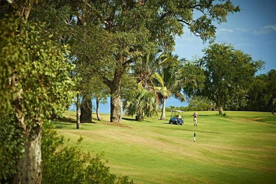 Golf du Bassin Bleu景点图片