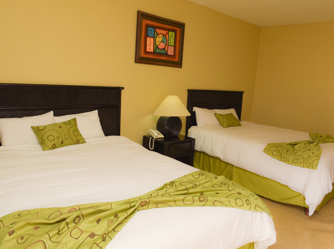 可可海滩酒店主图