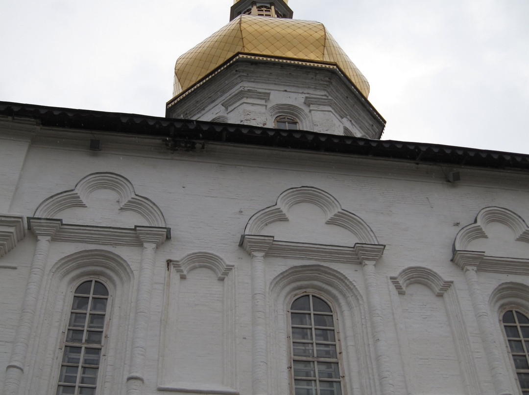 Holy Trinity Men's Monastery-秋明必去景点