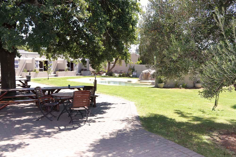 Village Guest House & Restaurant主图