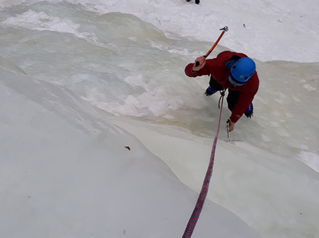 North Ridge Mountain Guides景点图片