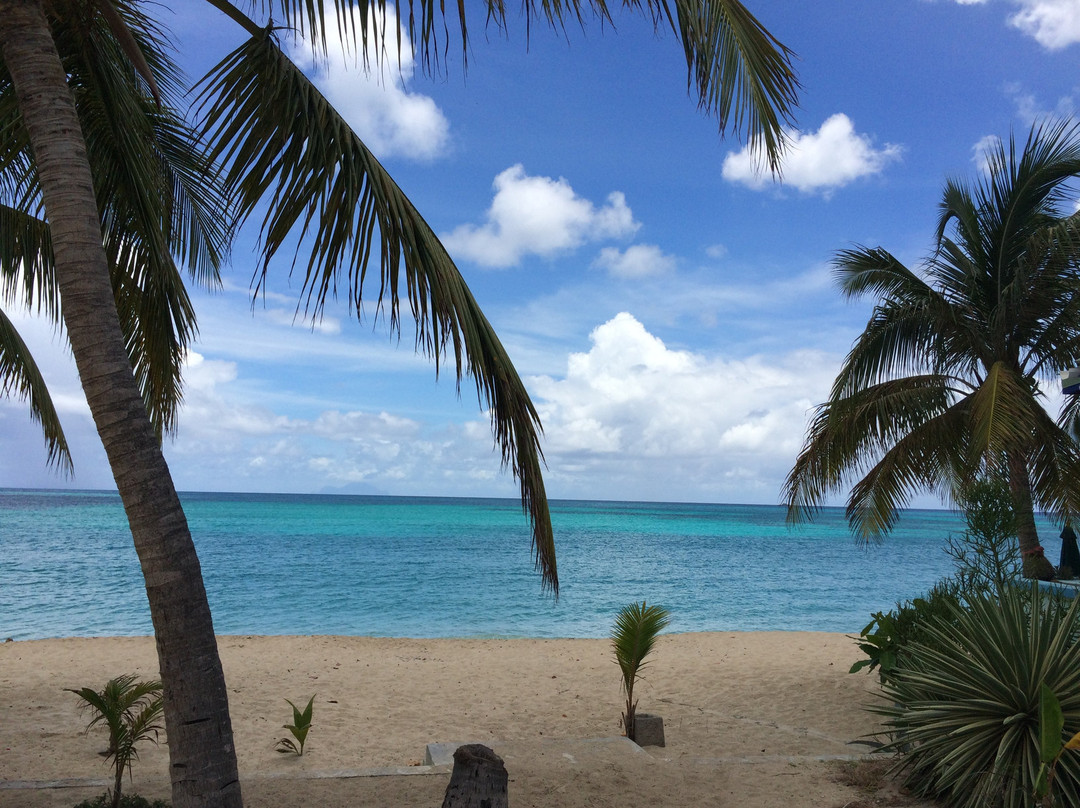 阿祖尔酒店及艺术开放式公寓主图