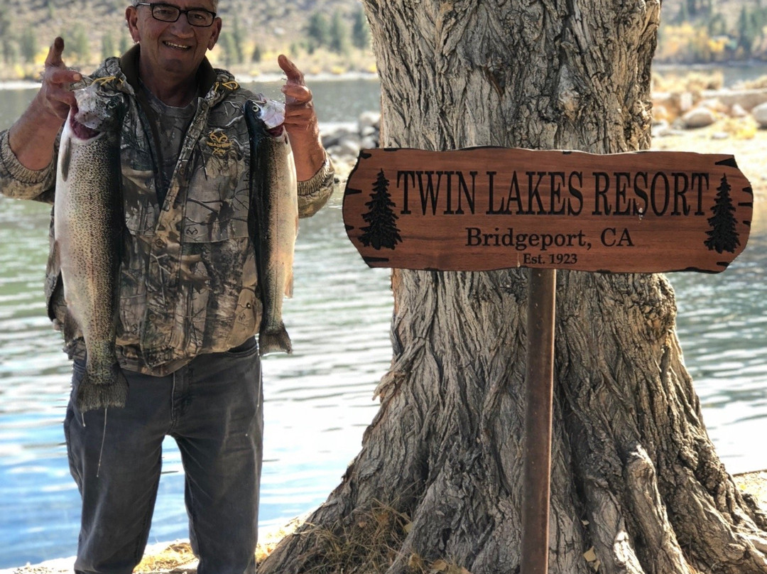 Twin Lakes Resort景点图片