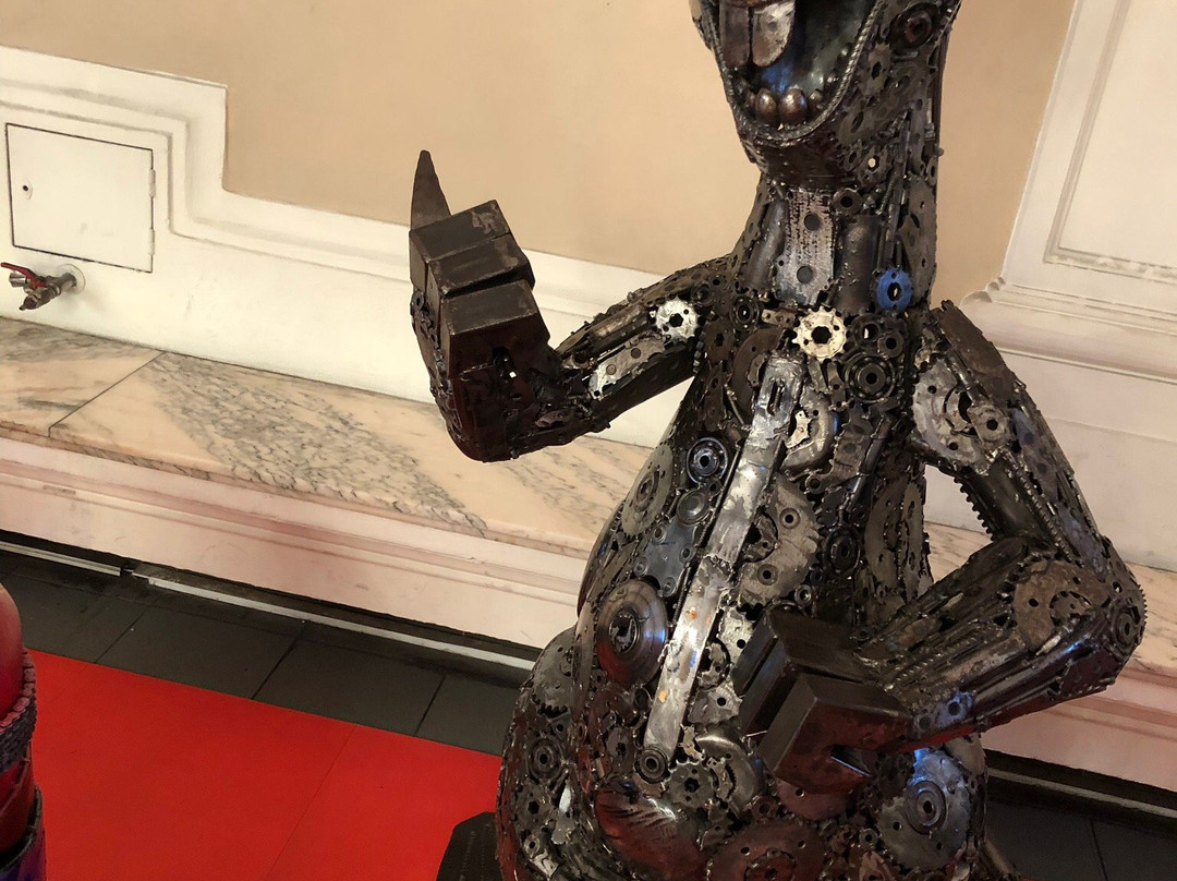 Gallery of Steel Figures景点图片