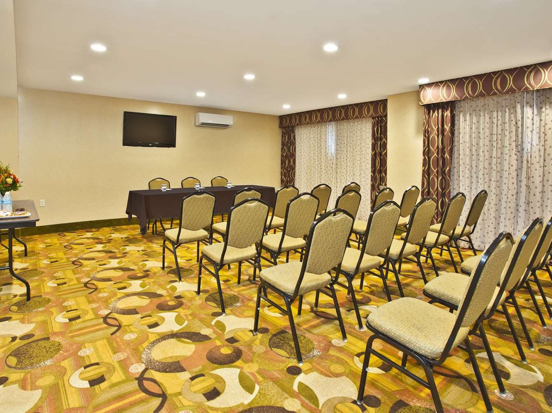 最佳西方加竞技场酒店