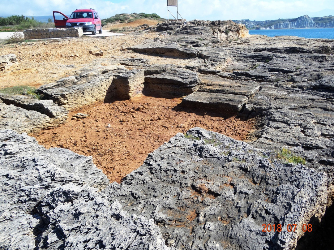 Kounopetra-Lixouri必去景点