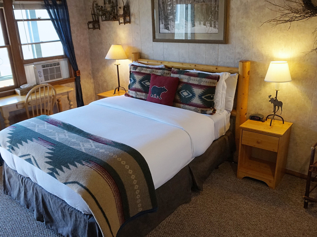 Mother Nature's Inn主图