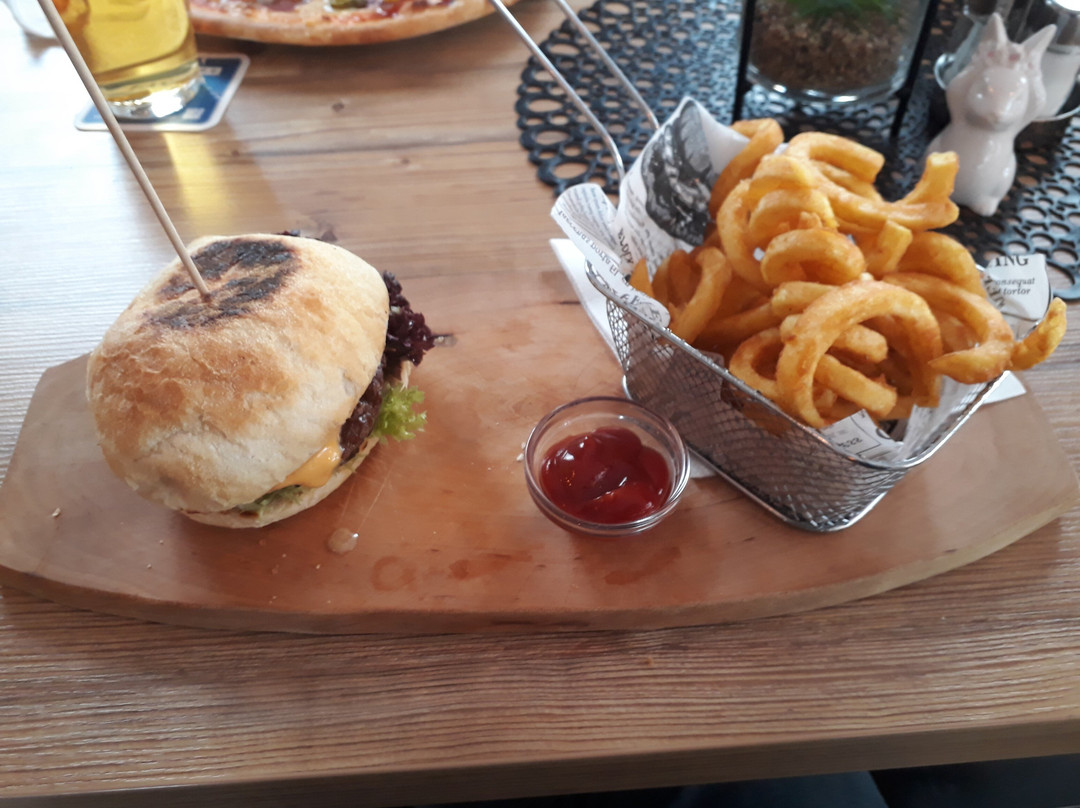 Cafe Restaurant Laguna