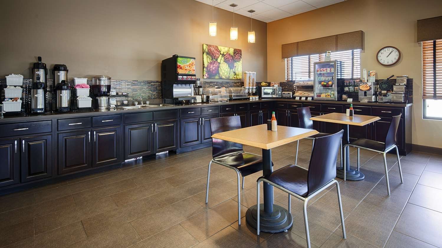Best Western Plus Night Watchman Inn & Suites-官方