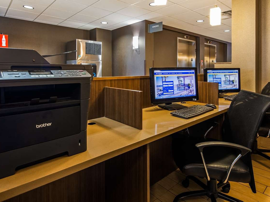 温尼伯西部贝斯特韦斯特优质酒店主图