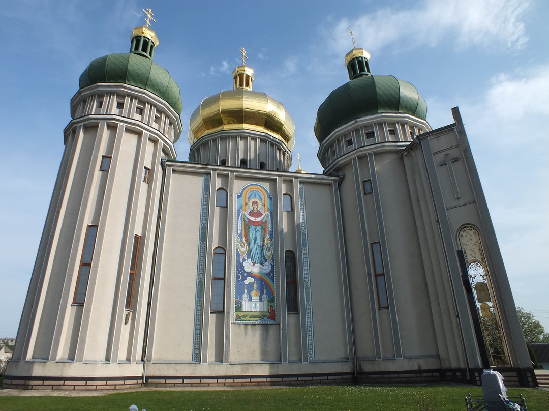 St. Pokrovsky Cathedral景点图片