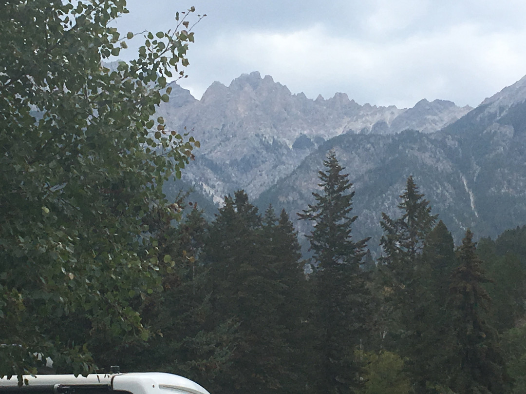 Fairmont Hot Springs Resort主图