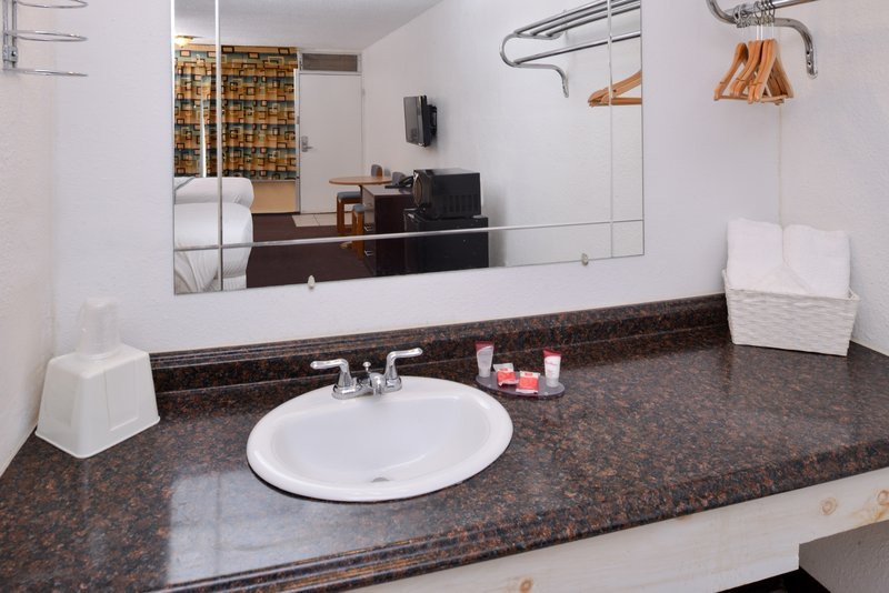 Red Carpet Inn Battleboro主图