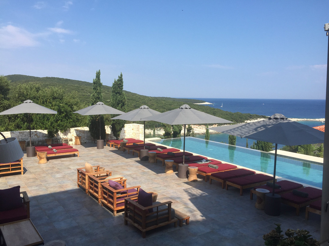 爱美丽丝酒店主图