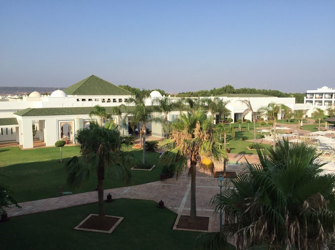 伊波罗之星度假酒店主图