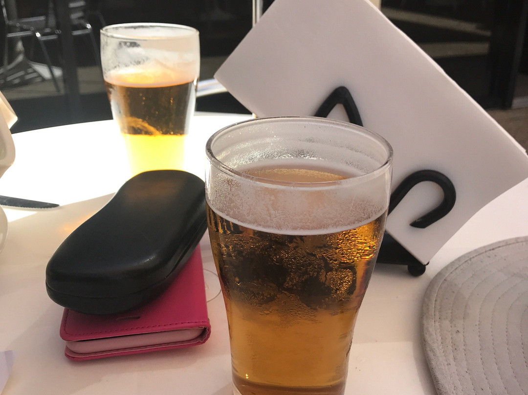 Calen餐馆和美食-The Point Tavern