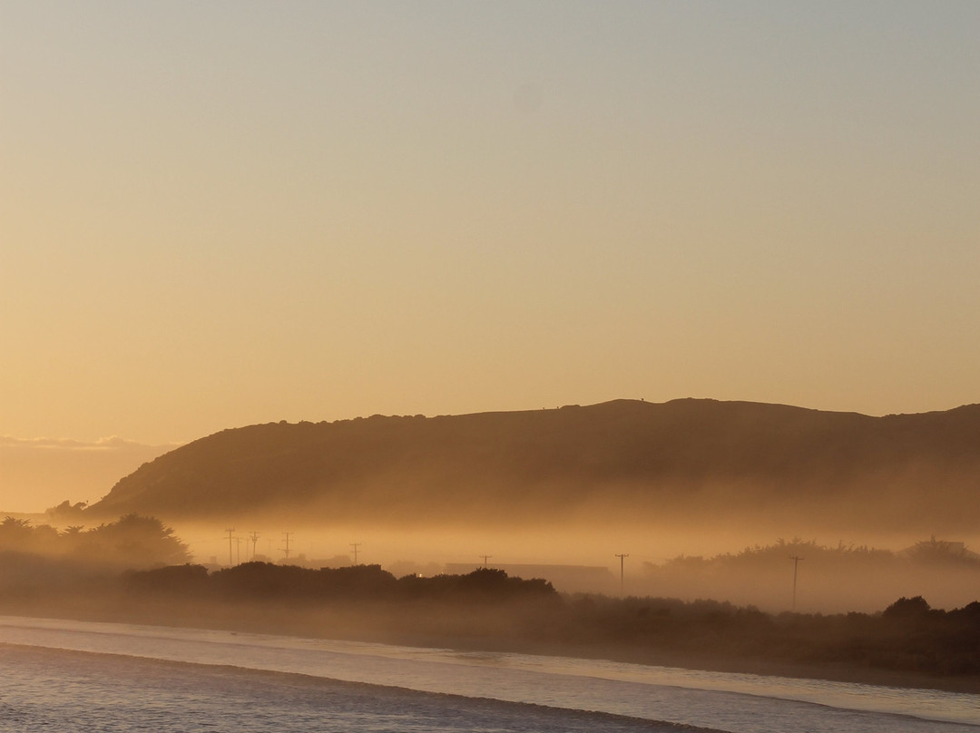 Waitangi Bay Beach景点图片
