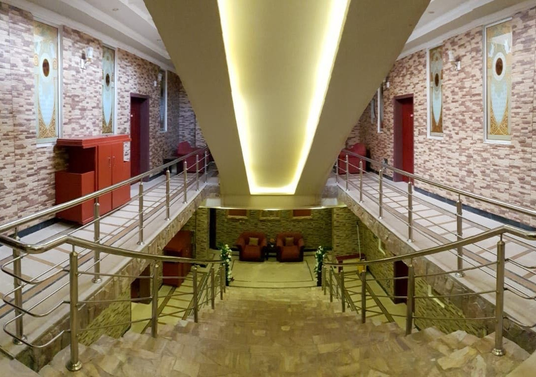 Triple One Hotel Suites主图