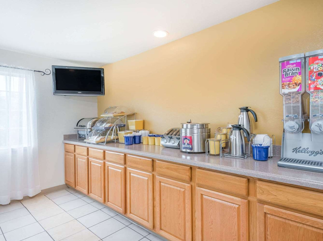 Days Inn by Wyndham Andover主图