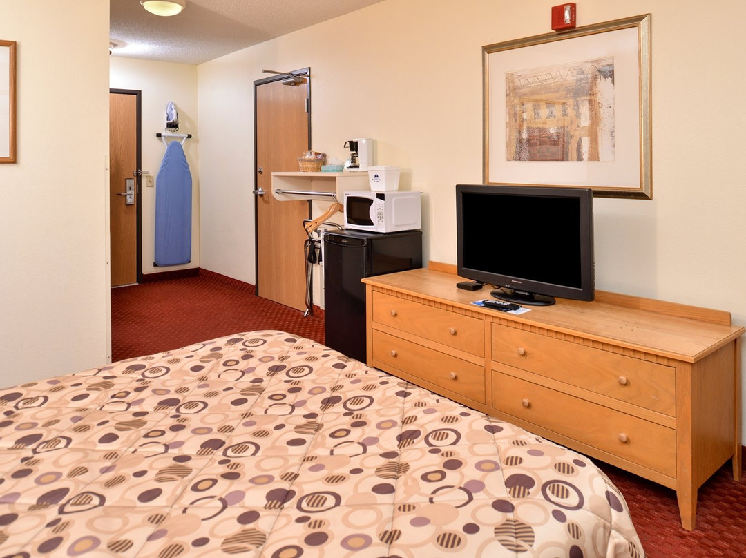 Americas Best Value Inn & Suites Spring Valley主图