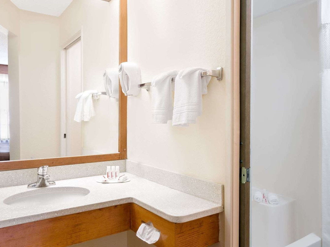 Travelodge by Wyndham Perry National Fairgrounds Area I-75主图