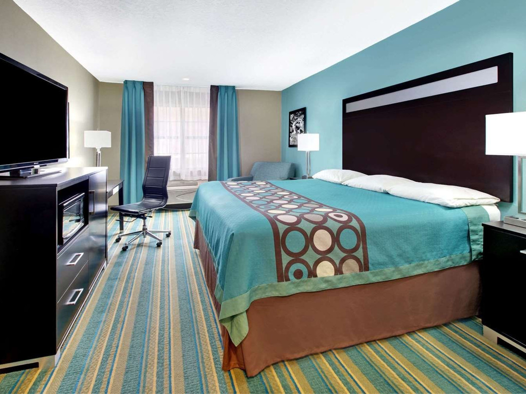 Super 8 by Wyndham Sulphur主图