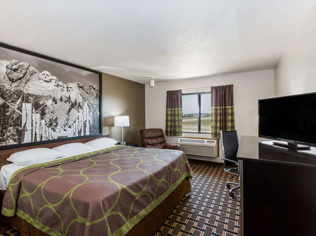 Super 8 by Wyndham Wayne主图