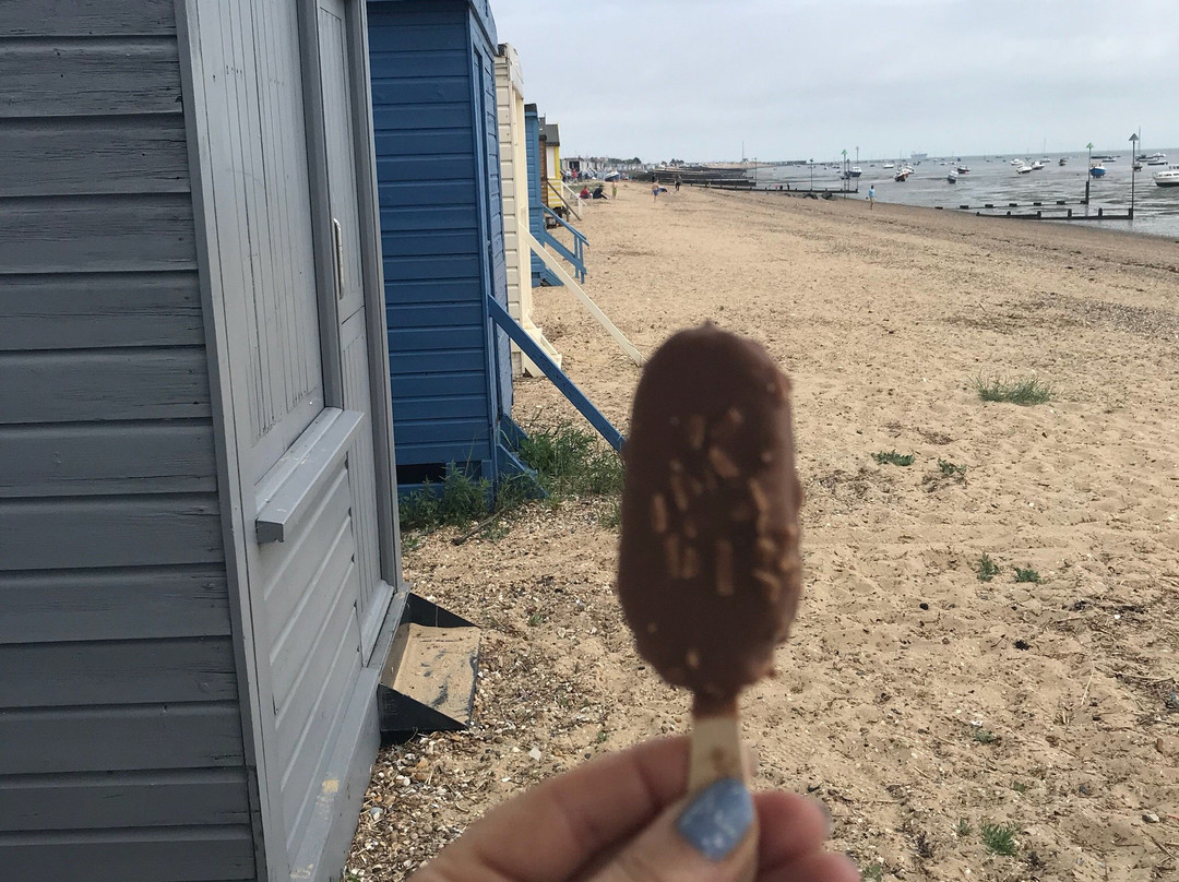 Thorpe Bay Beach景点图片