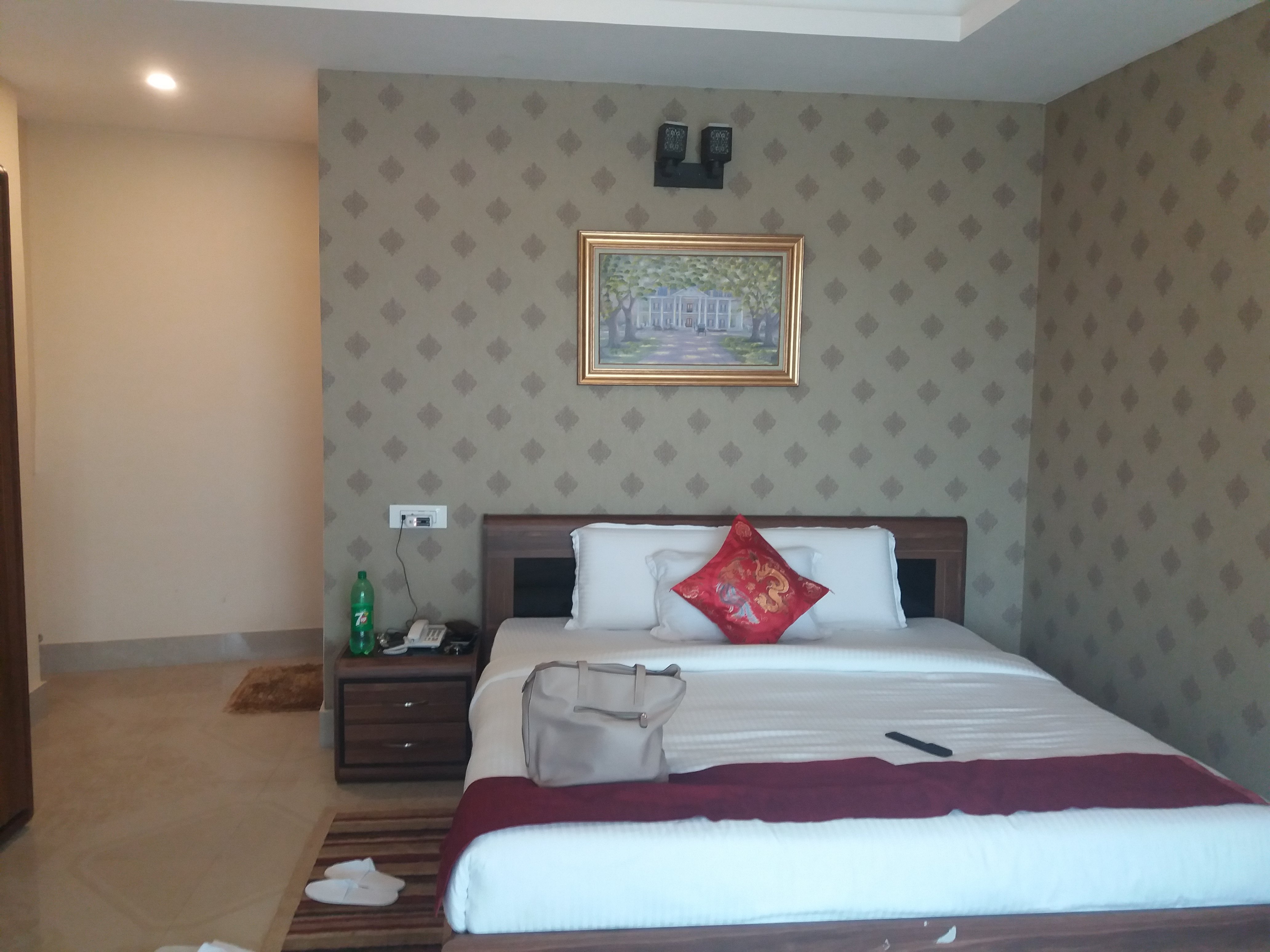 Mount Queens Hill Lake Resort & Spa-官方