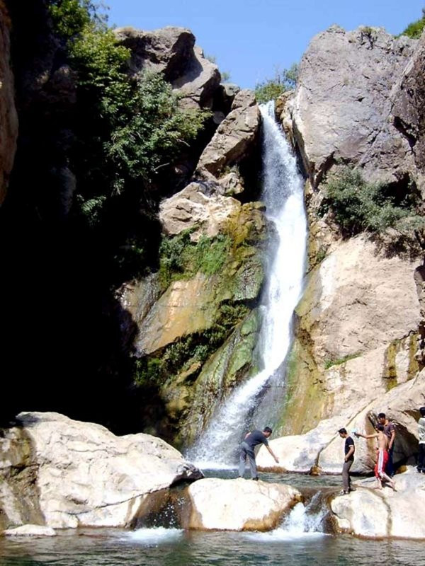 Shalmash Waterfall景点图片