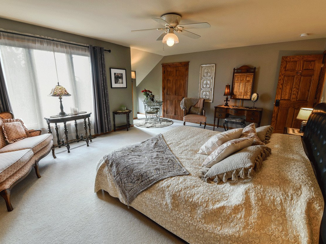 Stone Lion Vineyard Bed and Breakfast主图