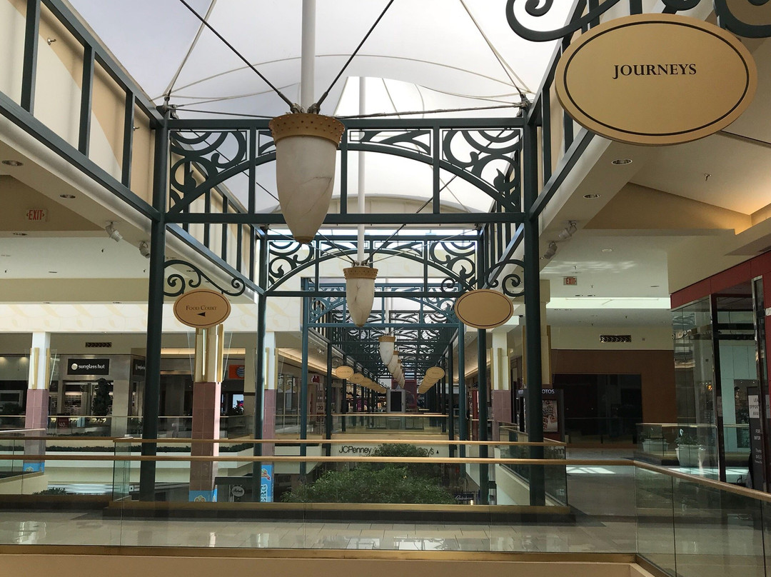 The Shoppes at Buckland Hills-曼彻斯特必去景点