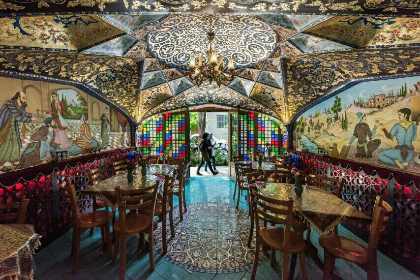 Najafabad餐馆和美食-Bahar Narenj Cafe