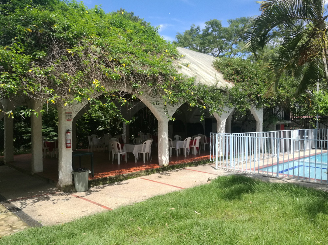 Centro Recreacional Villa Clarita