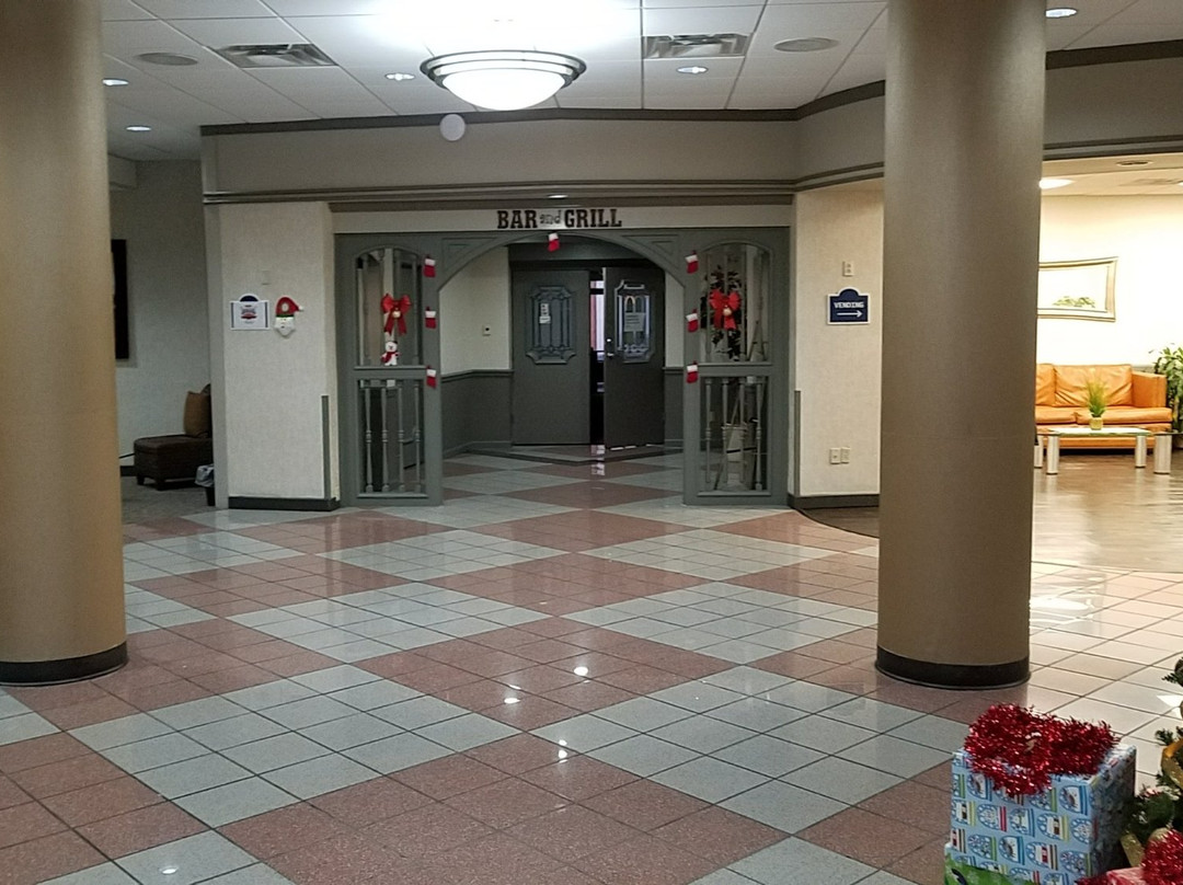 Ramada by Wyndham St. Louis Airport and Conference Center主图