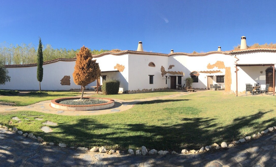 Cuevas Hammam Abuelo Jose-Purullena必去景点