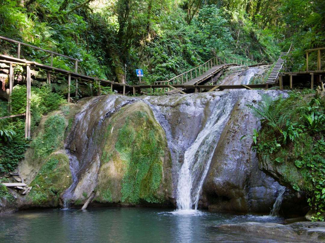 33 Waterfalls景点图片