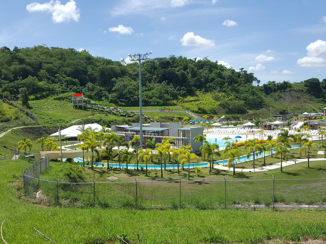 Surf 'N Fun Water Park-San German必去景点