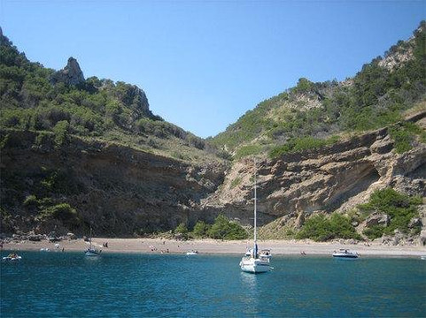 Speed Boat-阿尔库迪亚港必去景点