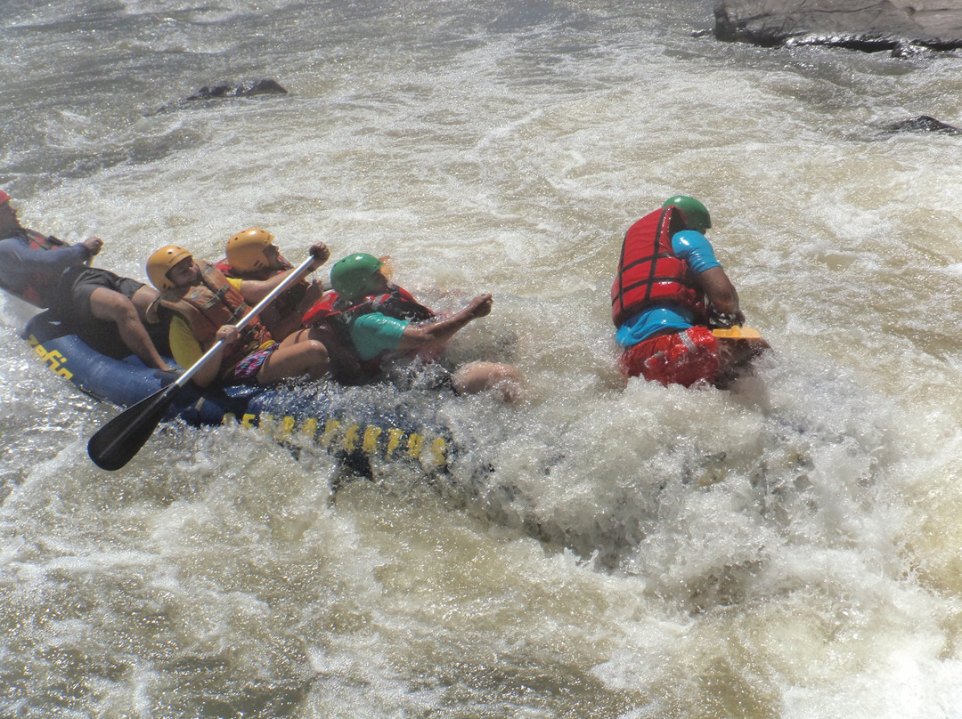 Serraventur Rafting景点图片