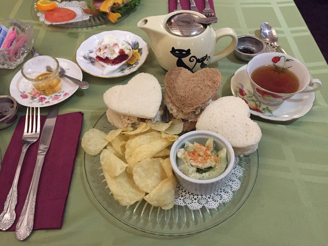 Miss Molly's Tea Room & Gift Shop