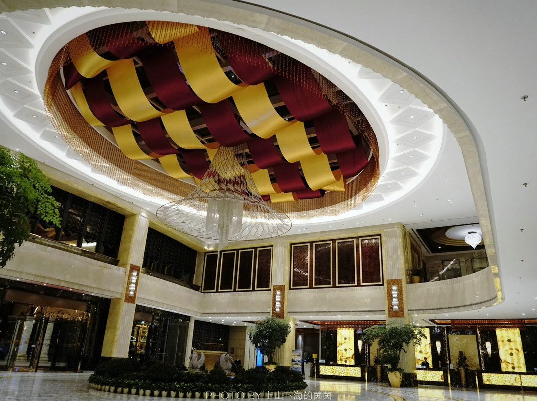 贵安世纪金源温泉大饭店主图